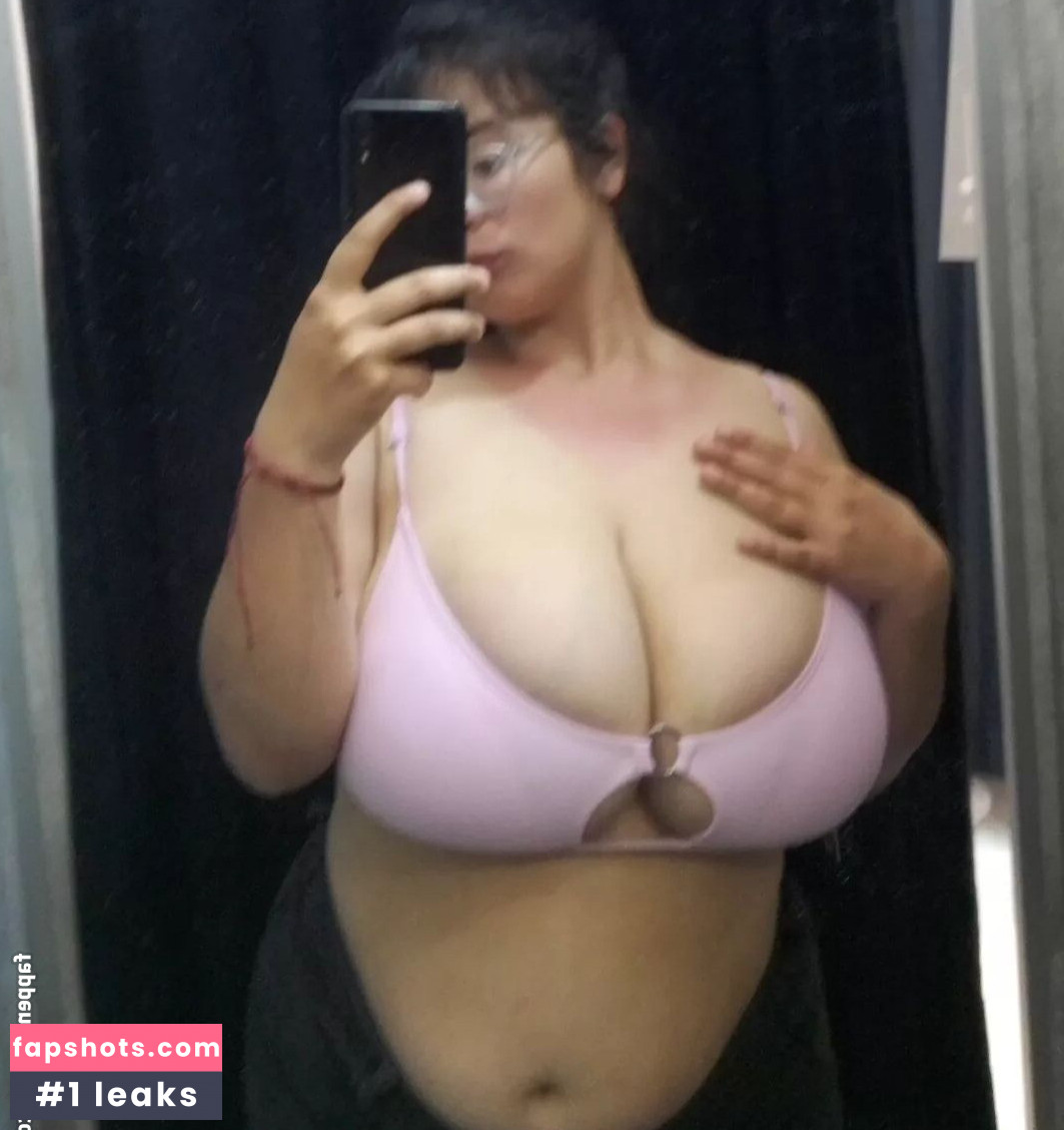 Abigail Ferreira gallery photo #6