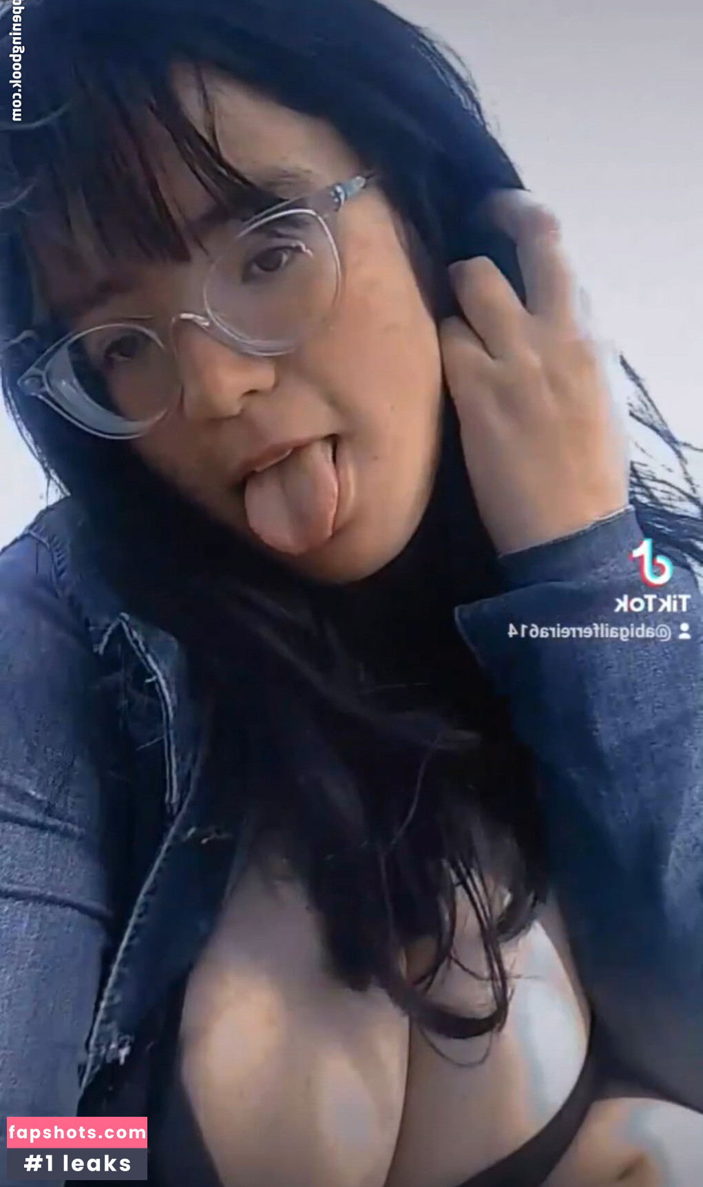 Abigail Ferreira gallery photo #9