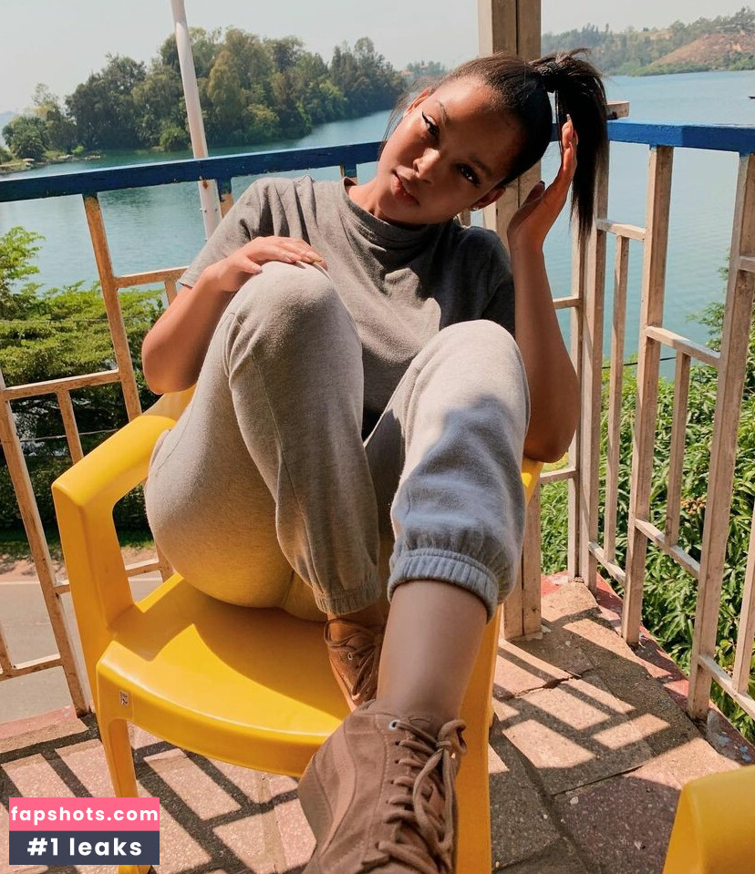 Abigail Kope nude babe gallery