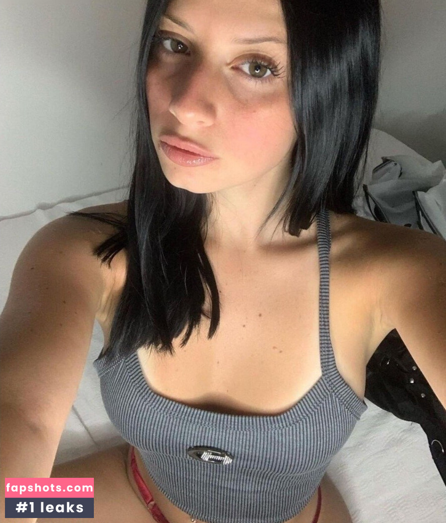 Abigail Lux gallery photo #27