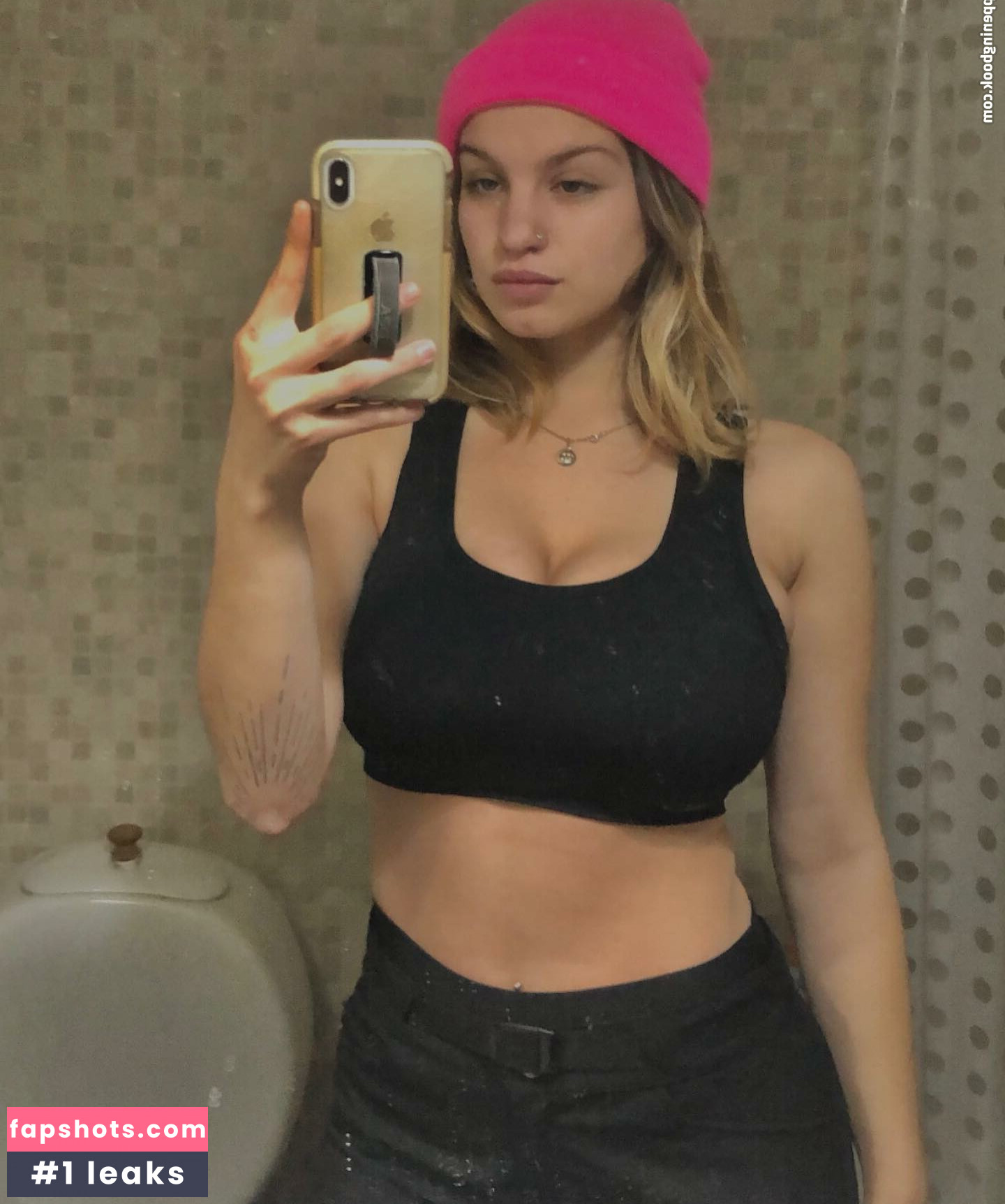 Abigail Maison gallery photo #12