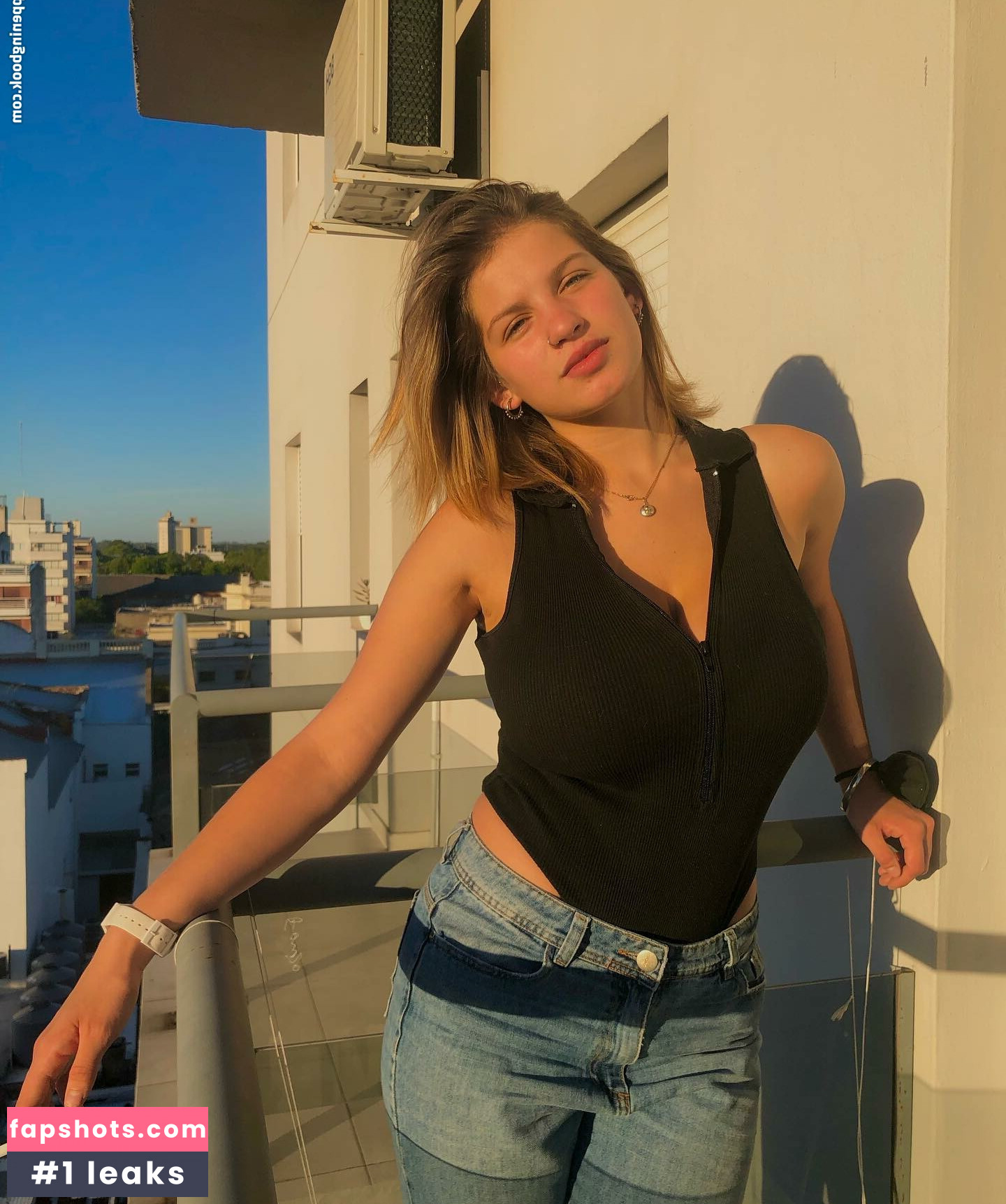 Abigail Maison gallery photo #25