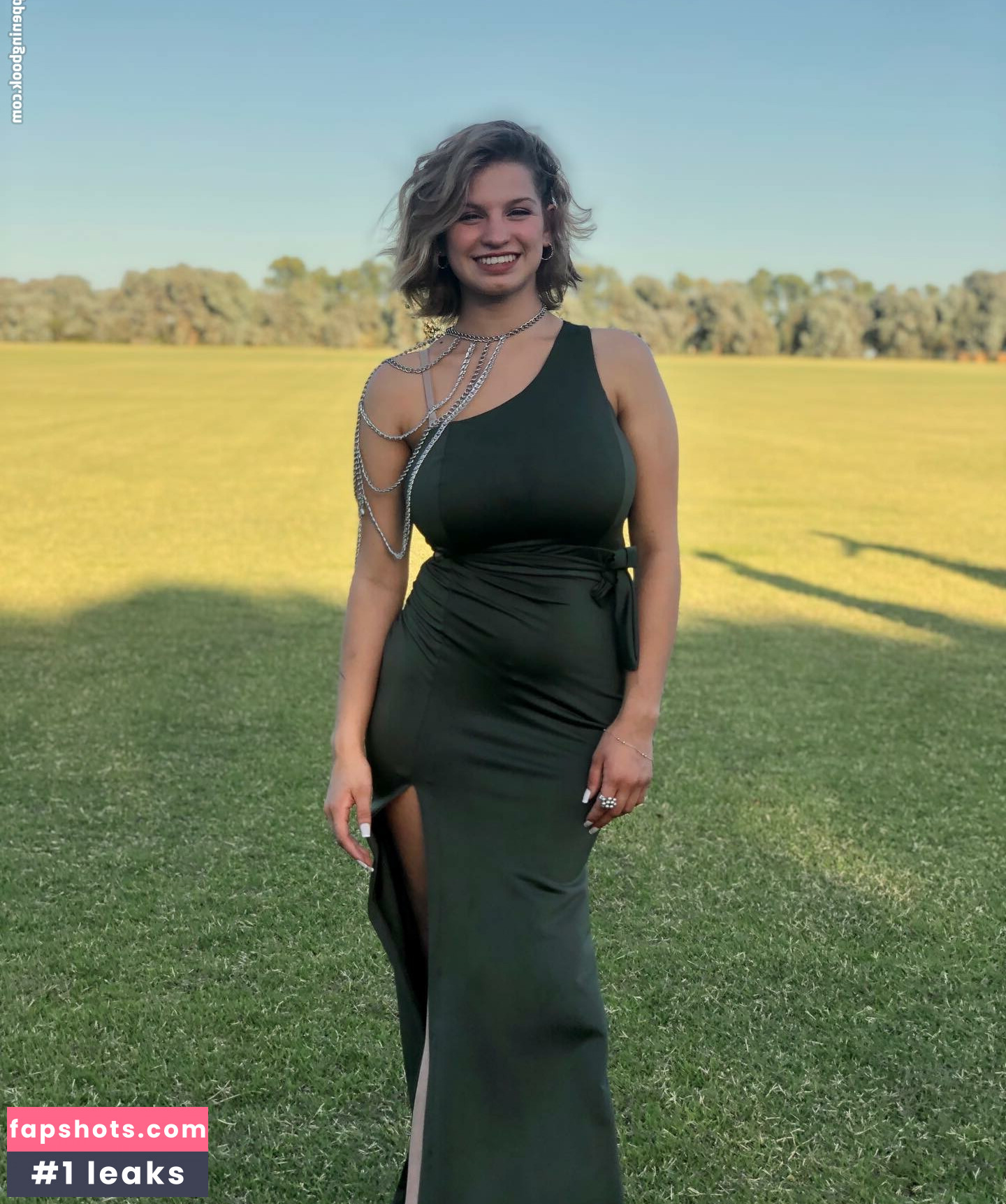 Abigail Maison gallery photo #4