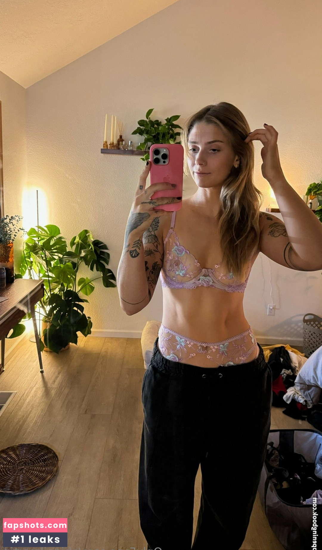 Abigail Martin gallery photo #4