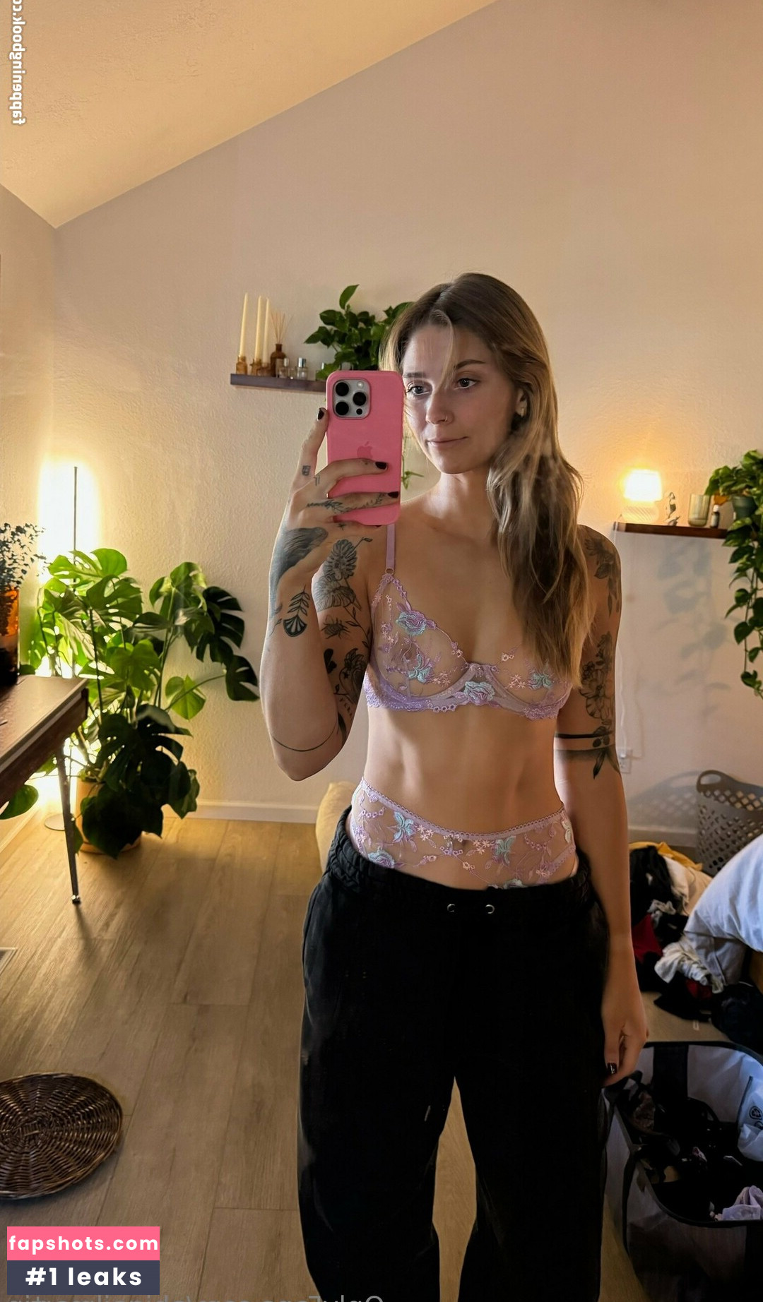 Abigail Martin gallery photo #5