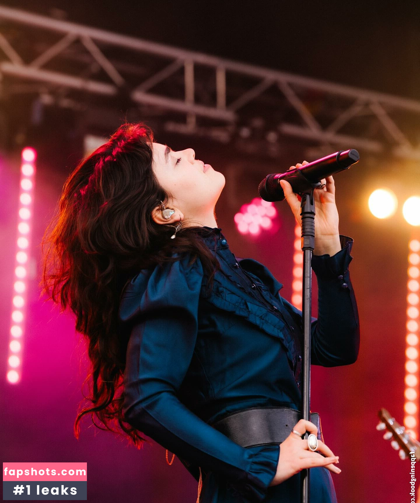 Abigail Morris gallery photo #19