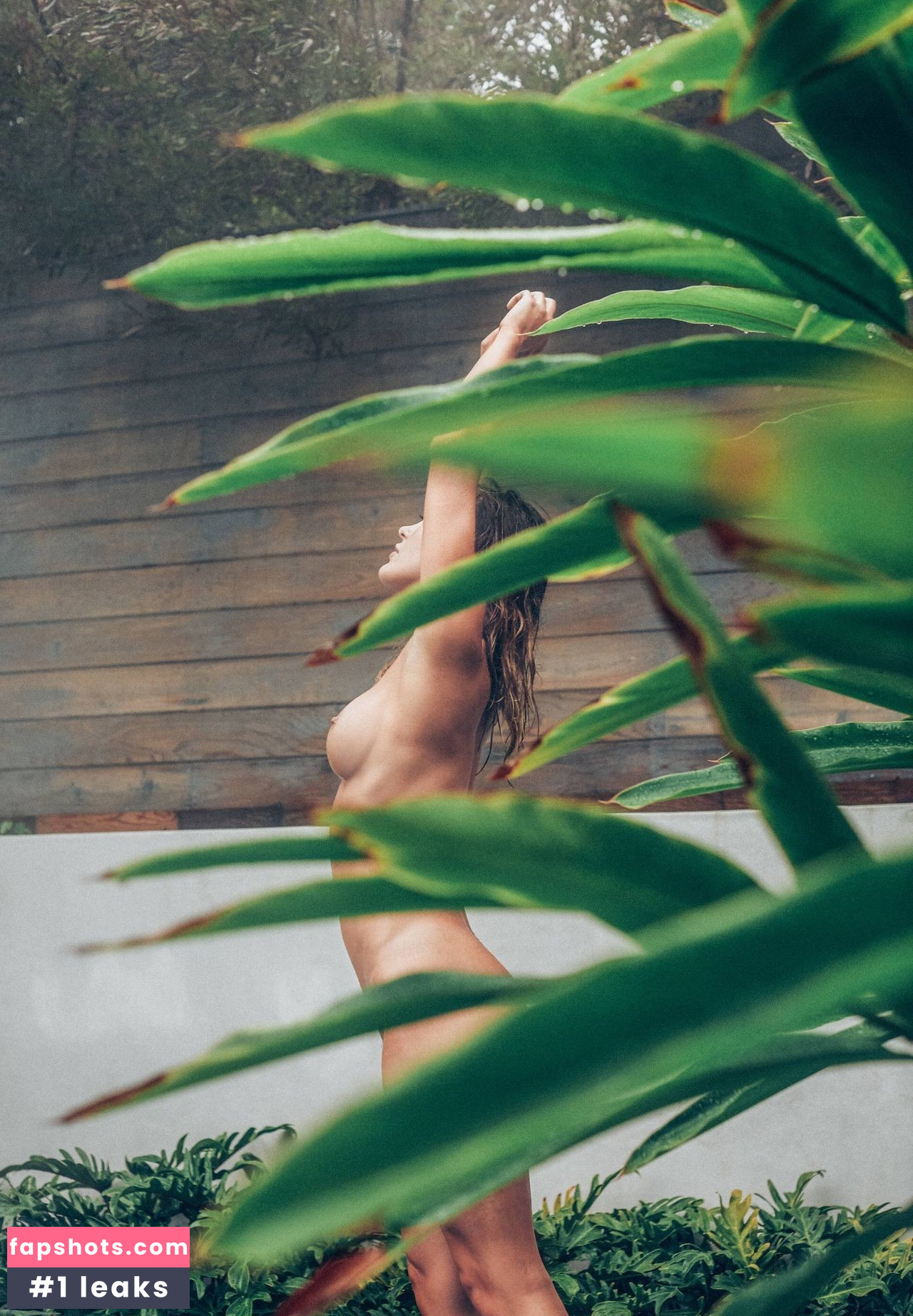 Abigail O'Neill gallery photo #110