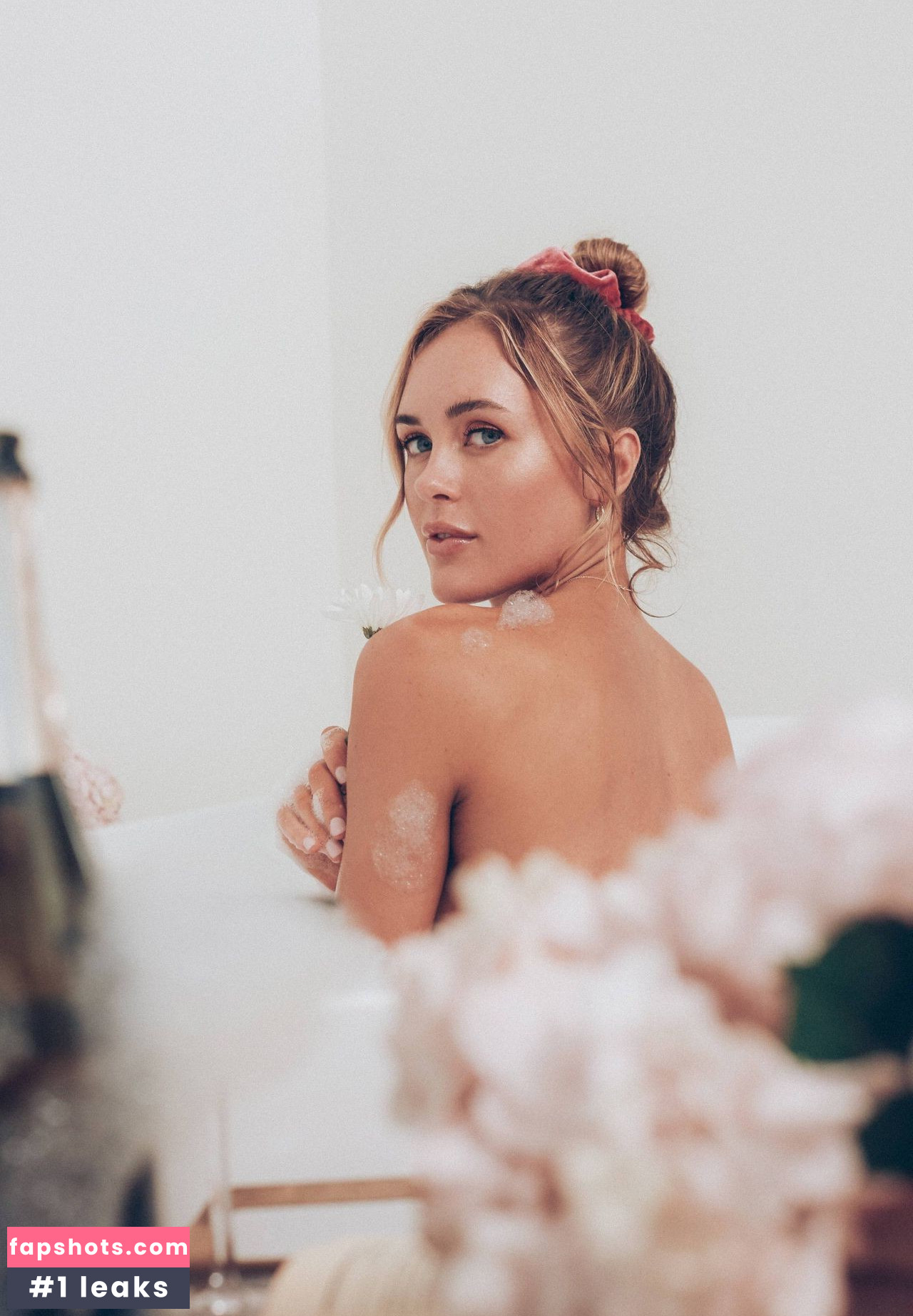 Abigail O'Neill gallery photo #91