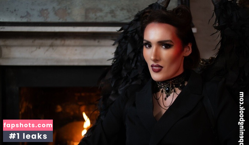 Abigail Thorn gallery photo #9