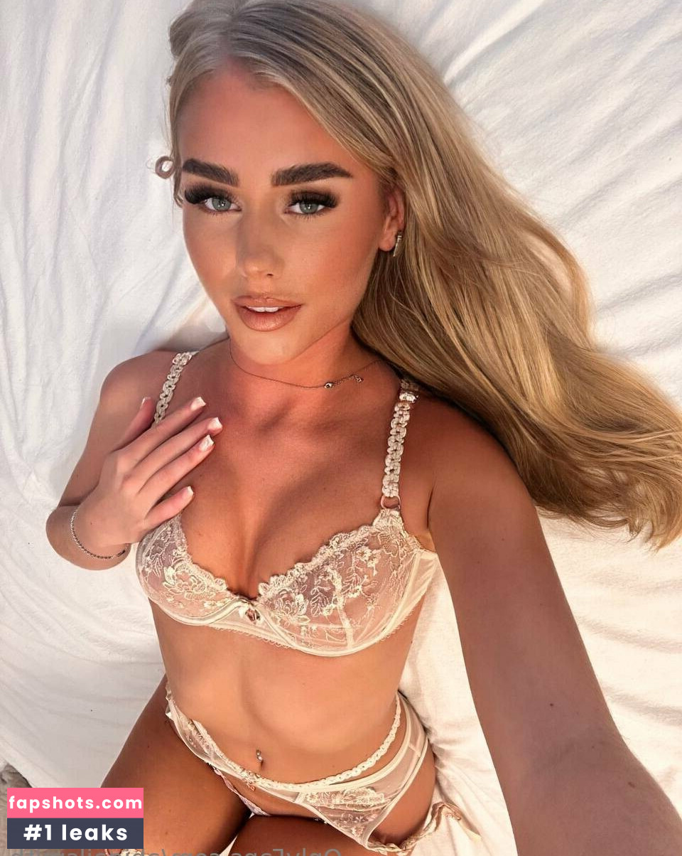 abigailsmith gallery photo #3