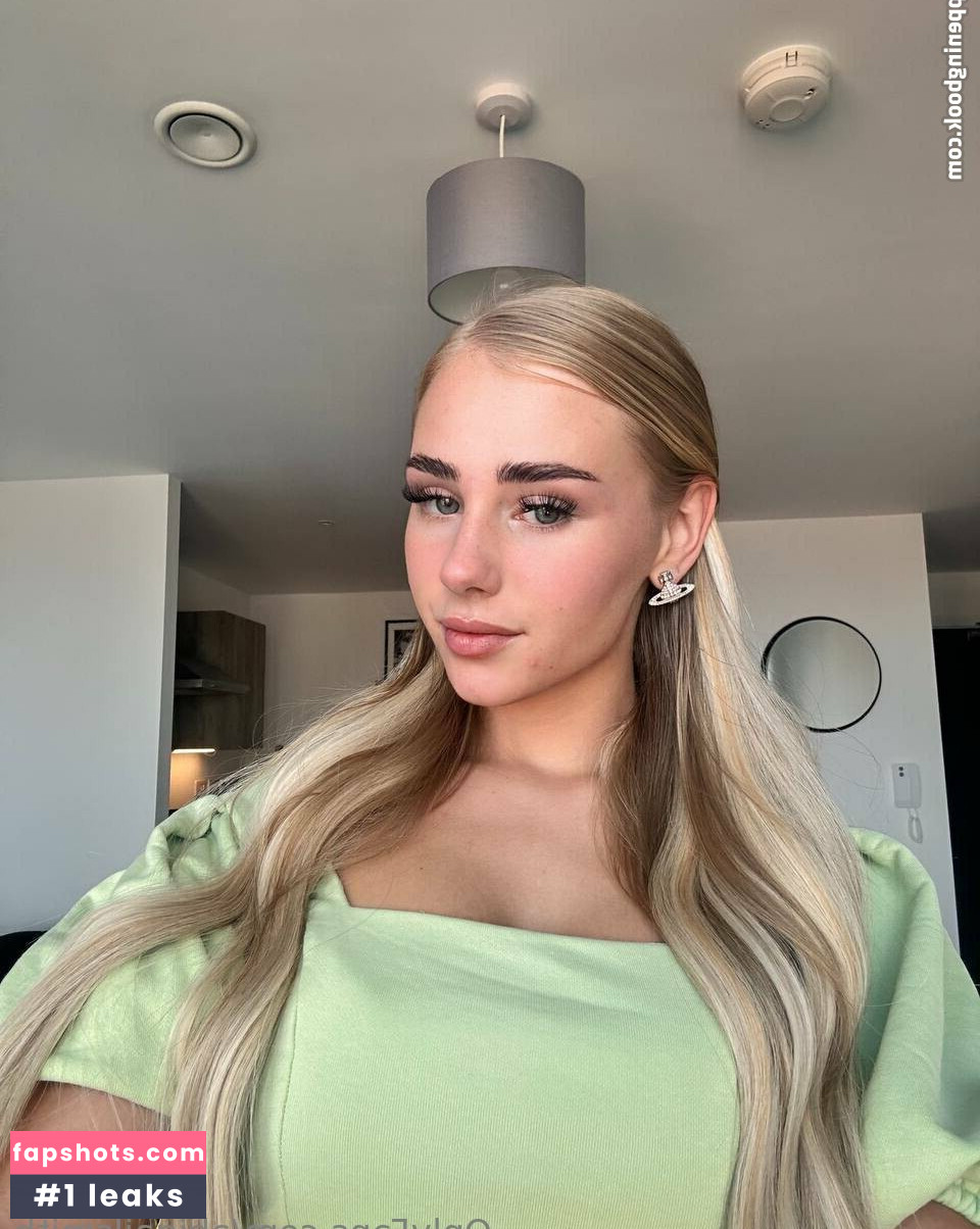 abigailsmith gallery photo #22