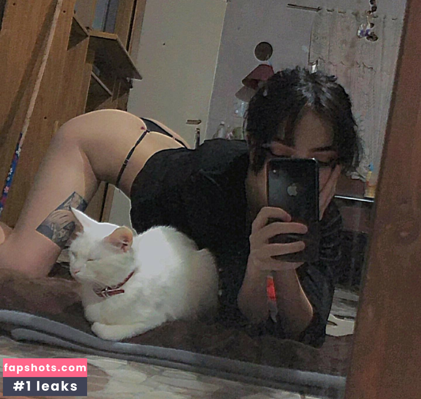 Aboutsoffy gallery photo #33