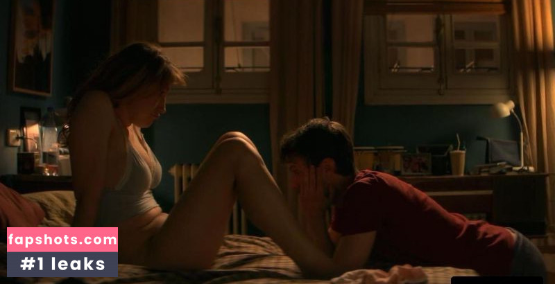 Abril Zamora gallery photo #5