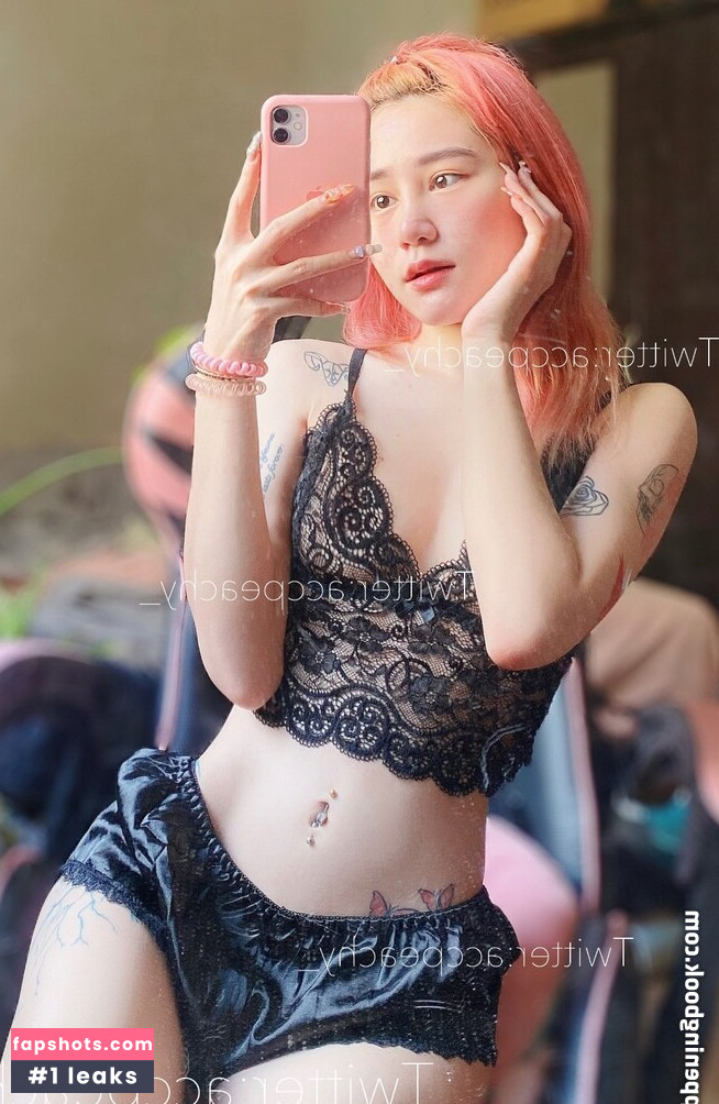 Accpeachyy gallery photo #22