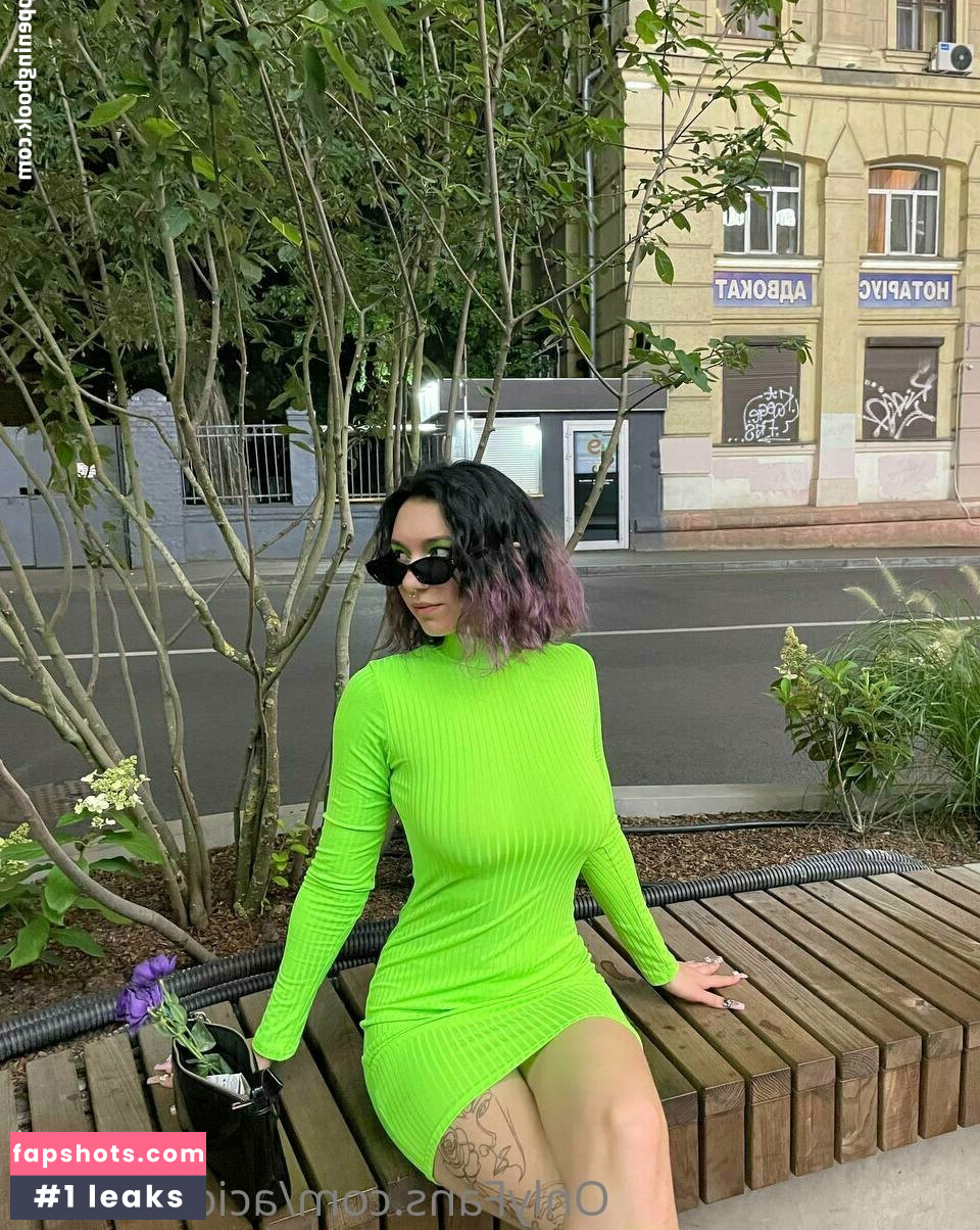 acidmelanie nude babe gallery