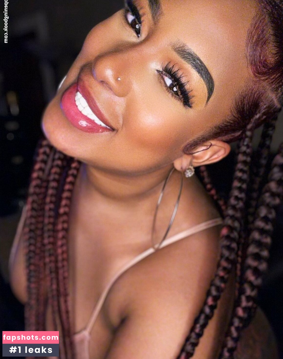 ActingLightskin gallery photo #2