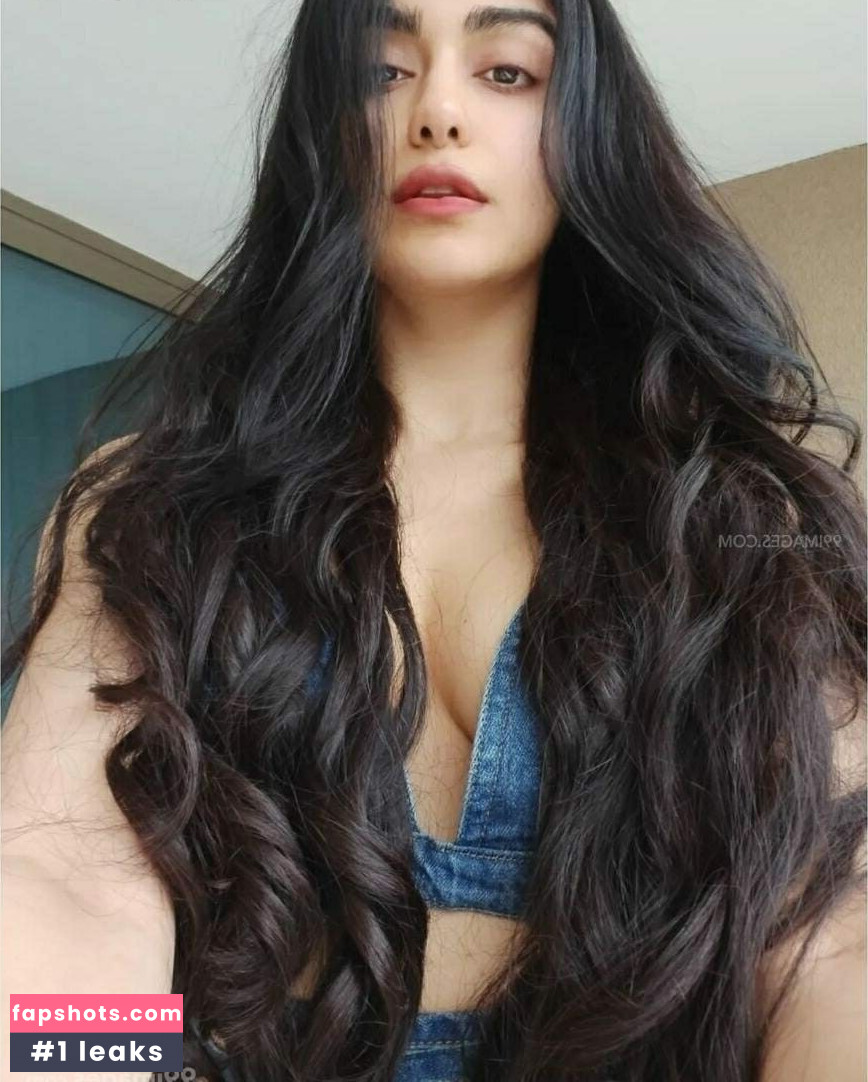 Adah Sharma gallery photo #37