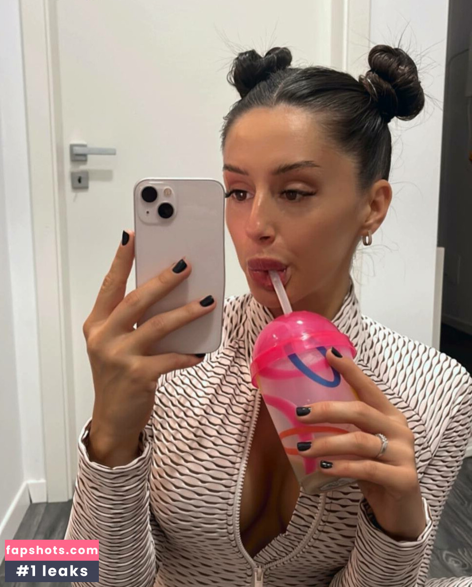 Adalline gallery photo #18