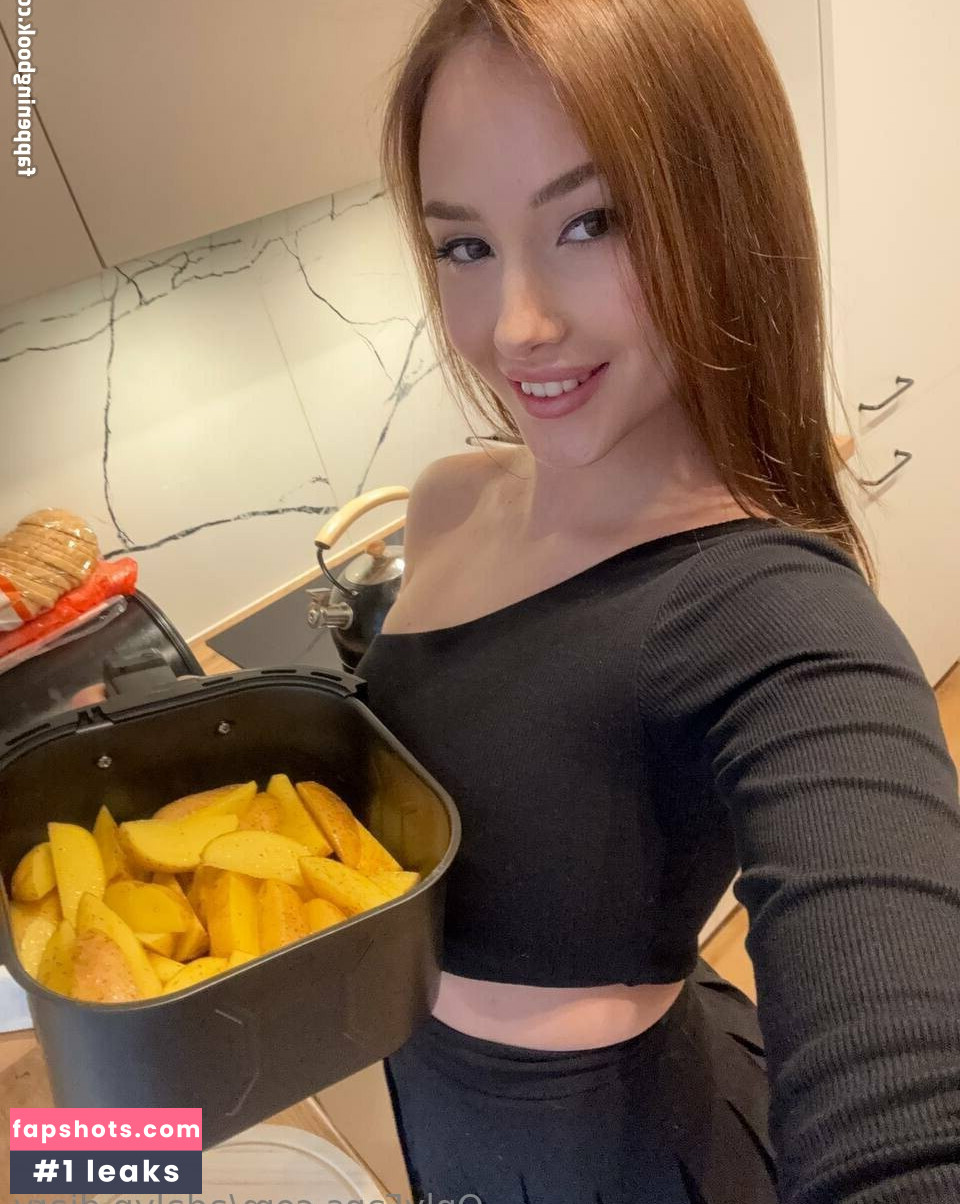 adalyn.diary gallery photo #24