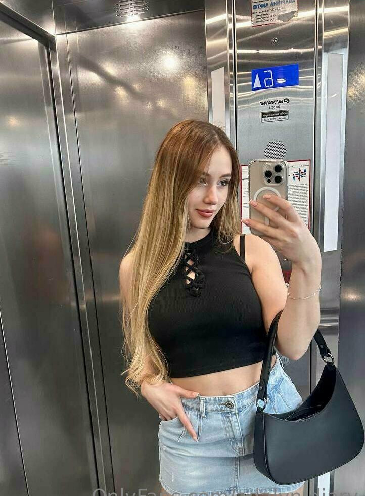 adalyn-diary Nude Leaks OnlyFans Photos #163 - Fapshots