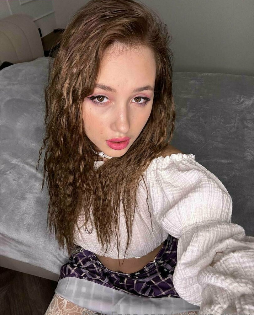 adalyn-diary Nude Leaks OnlyFans Photos #212 - Fapshots