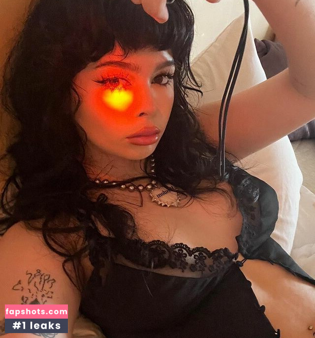 Addison Riecke gallery photo #2