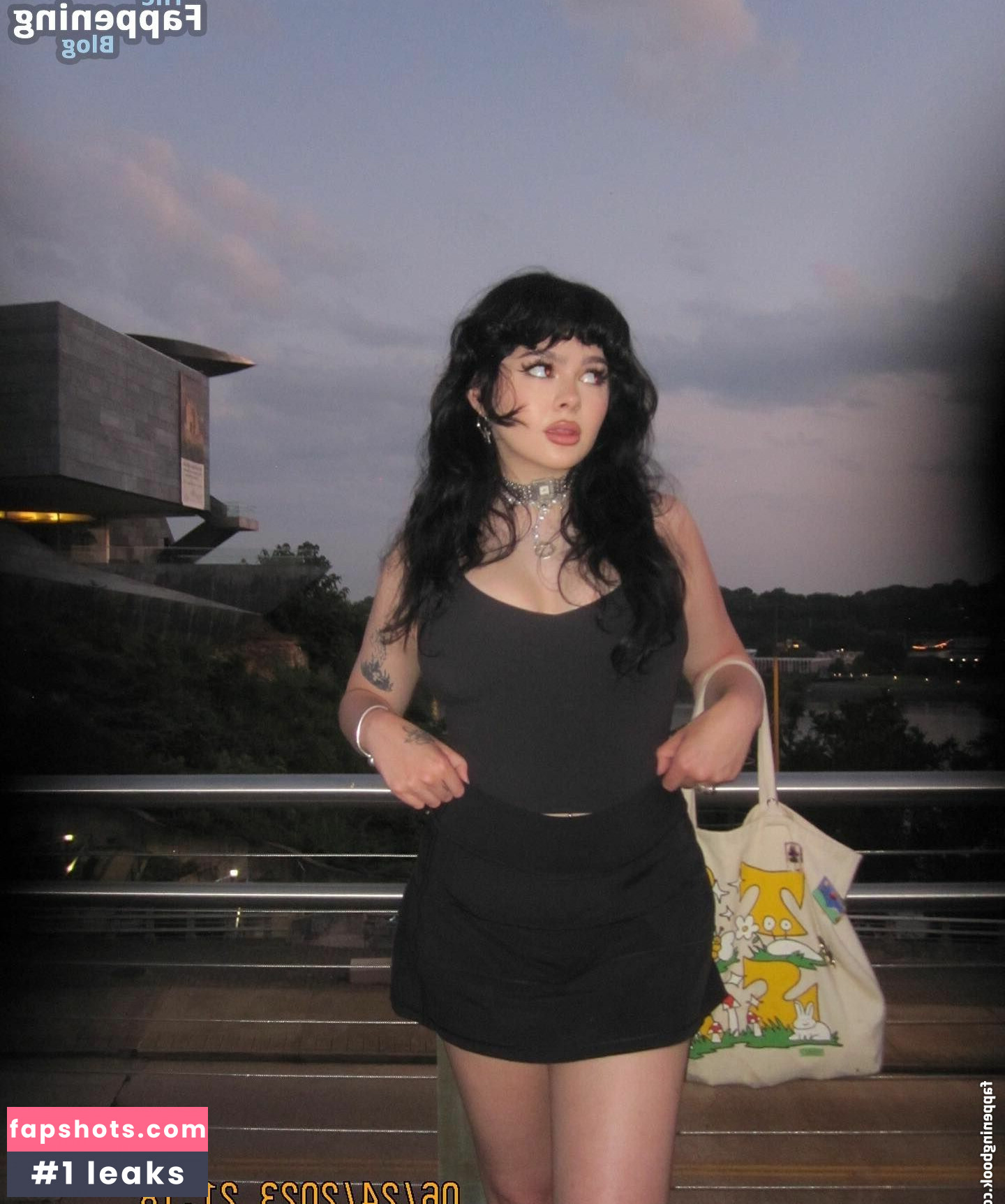 Addison Riecke gallery photo #6