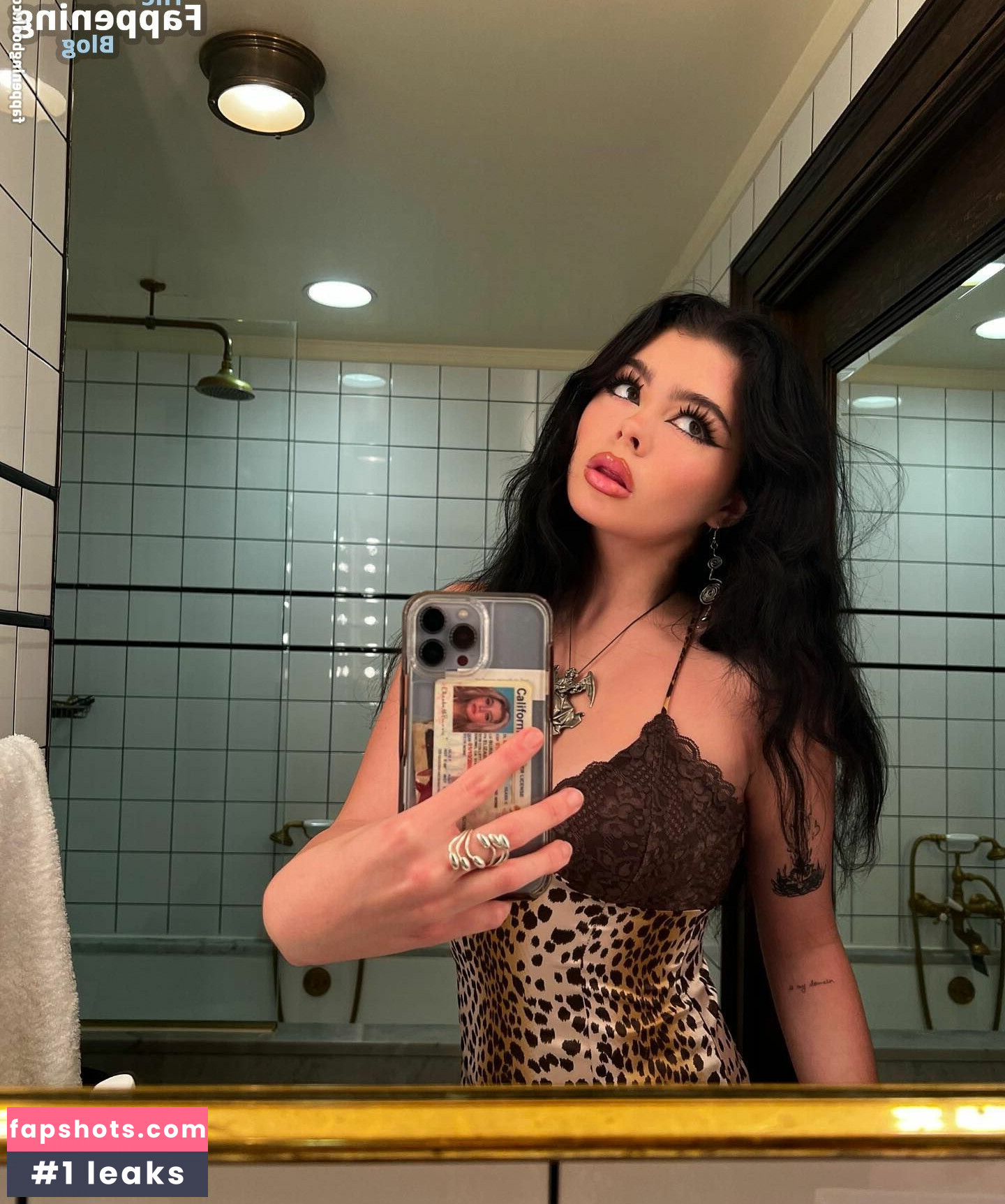 Addison Riecke gallery photo #9