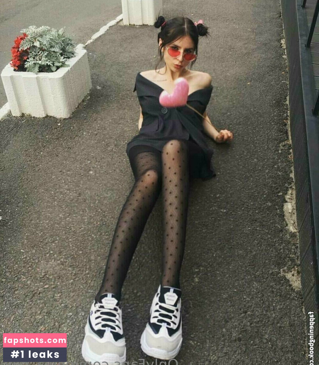 adel_leda gallery photo #3