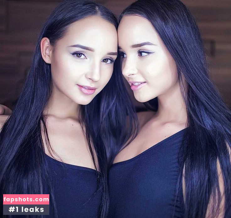 Adelalinka Twins gallery photo #3