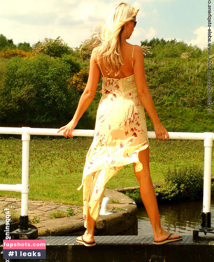 Adele Stephens gallery photo #1097