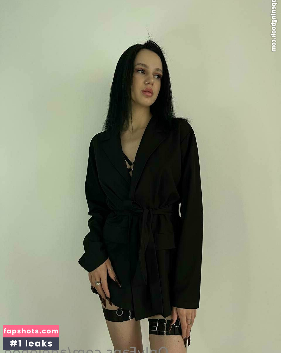 adelebee gallery photo #38