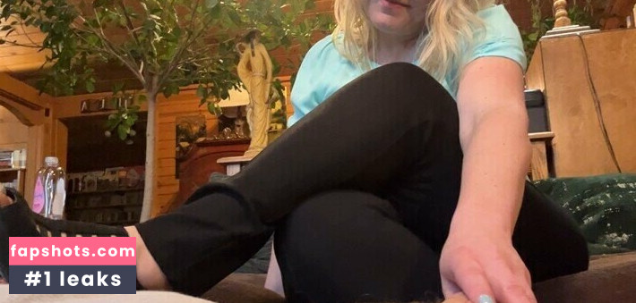 adelinasfootfantasy nude babe gallery