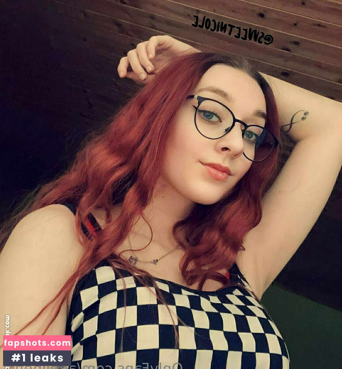 adelinefitt gallery photo #9