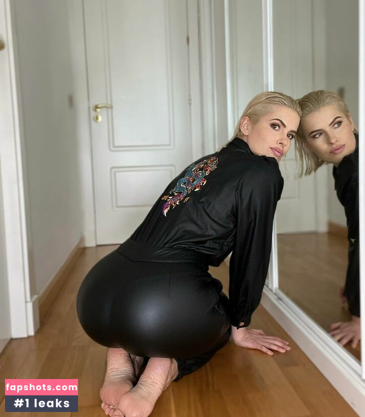 Adriana Abenia Nude Leaks OnlyFans Photos #16 - LeakJerk