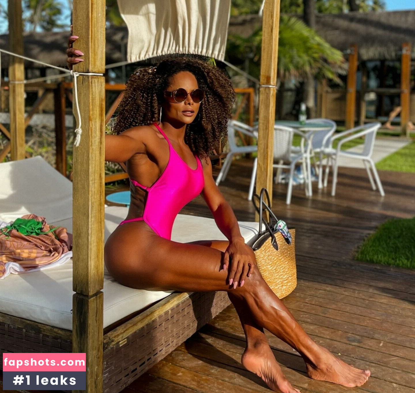 Adriana Bombom gallery photo #11