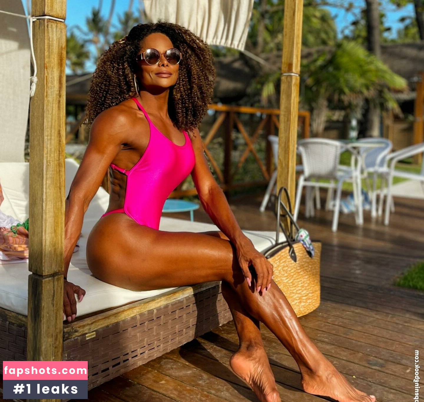 Adriana Bombom gallery photo #10