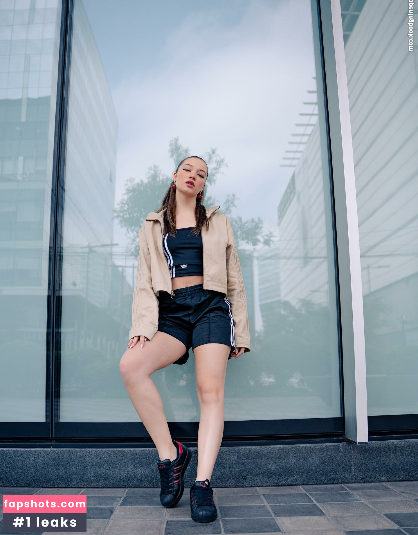 Adriana Campos-Salazar gallery photo #3