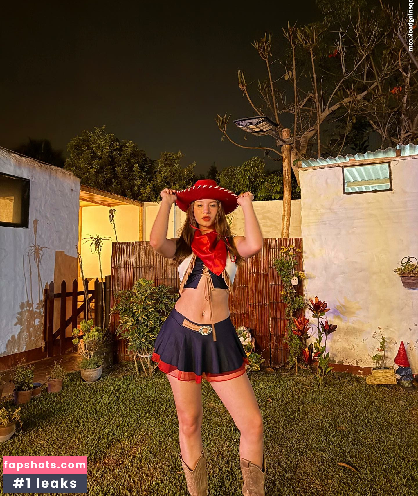 Adriana Campos-Salazar gallery photo #8