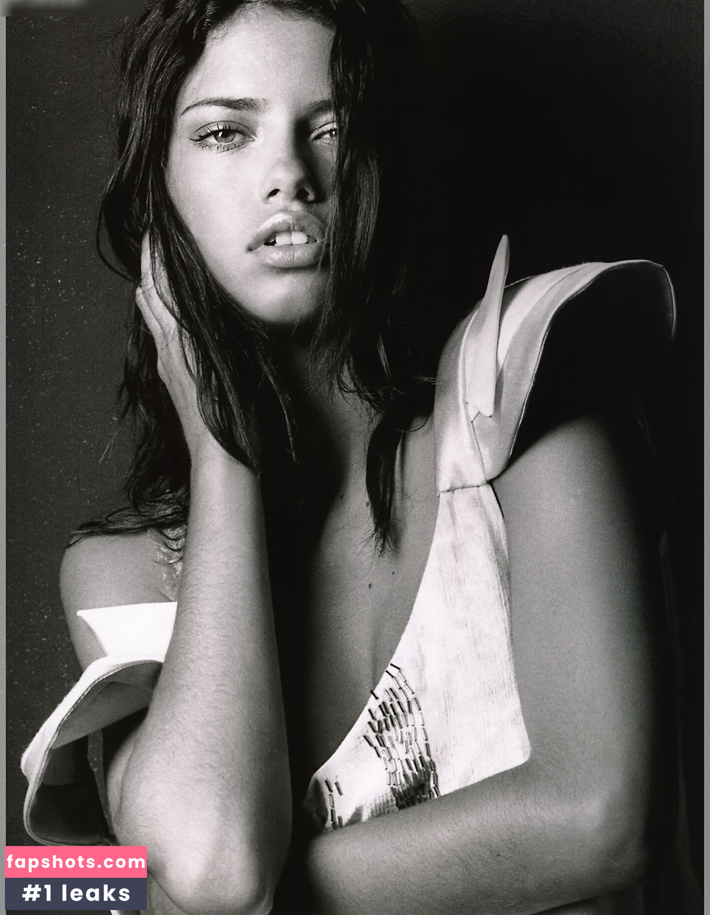 Adriana Lima gallery photo #151
