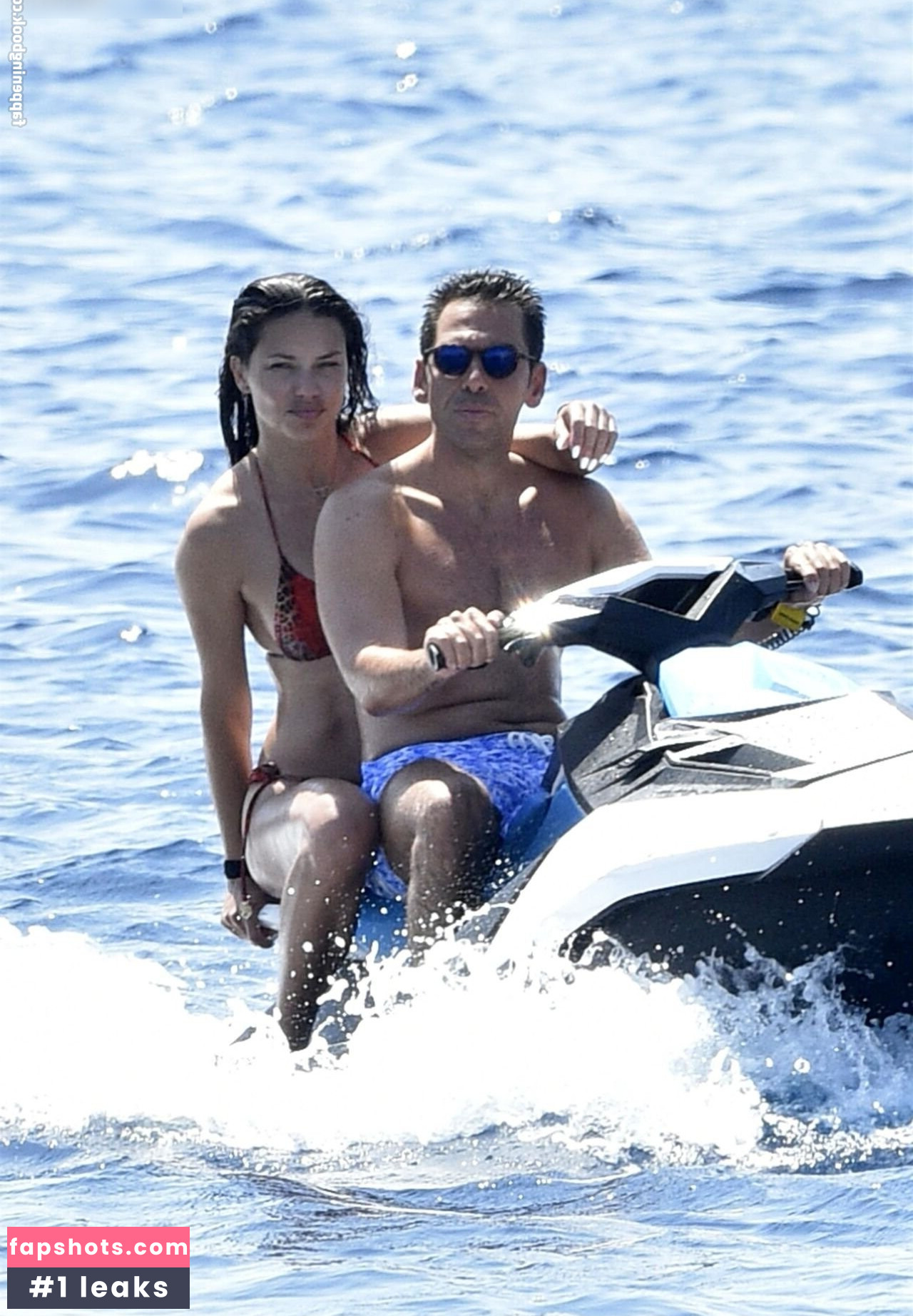 Adriana Lima gallery photo #25