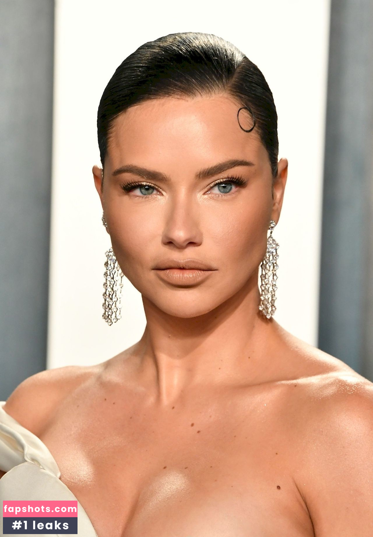 Adriana Lima gallery photo #485