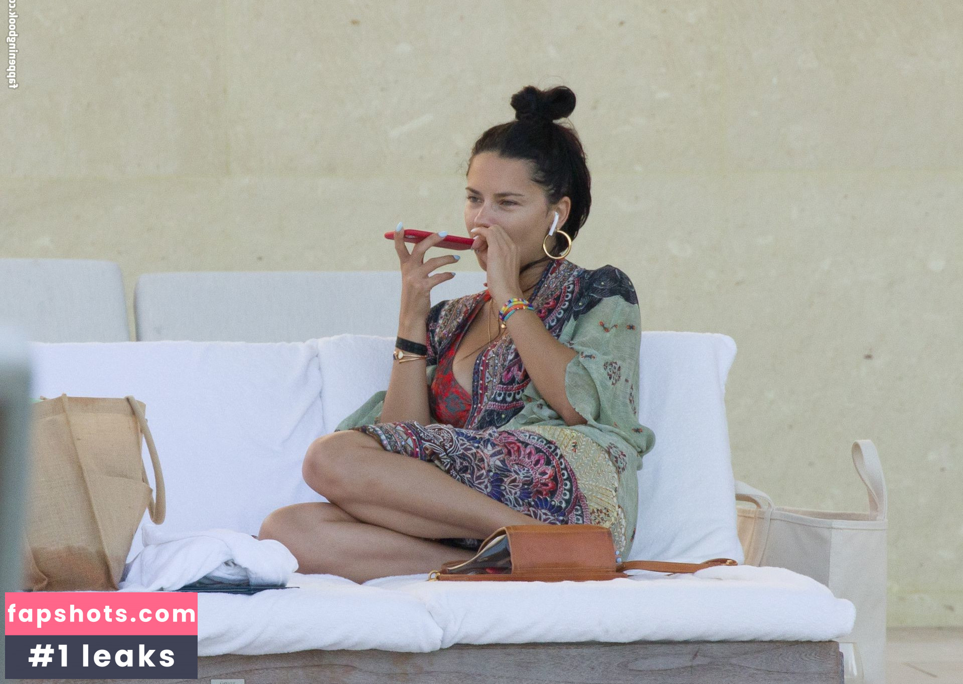 Adriana Lima gallery photo #513