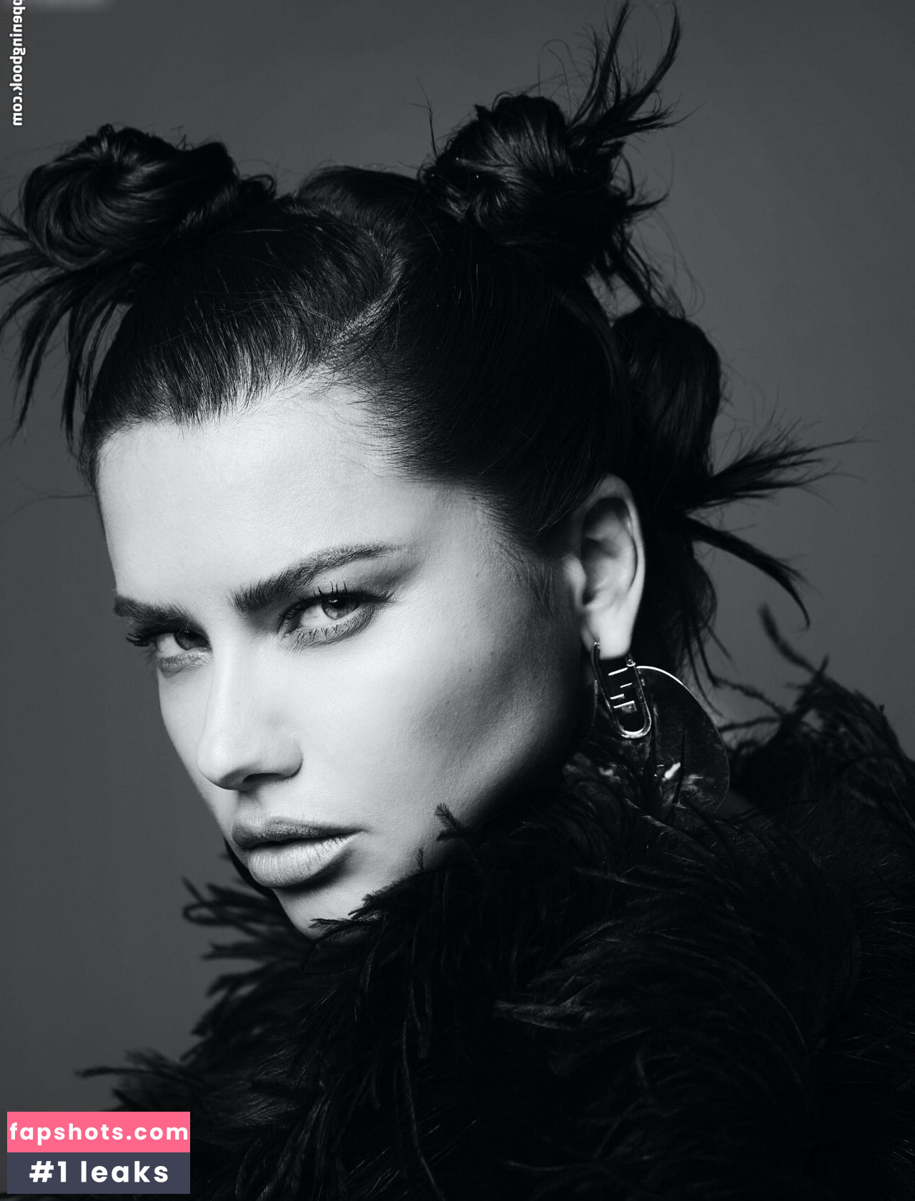 Adriana Lima gallery photo #55