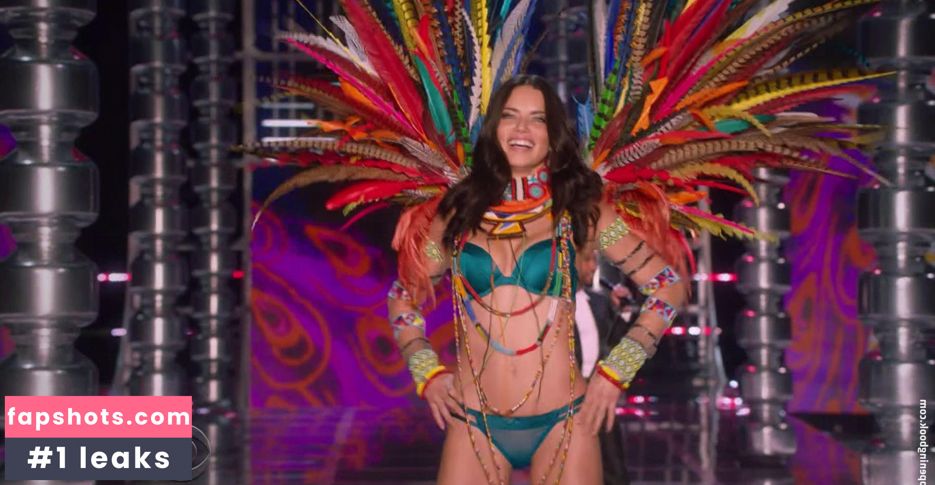 Adriana Lima gallery photo #656