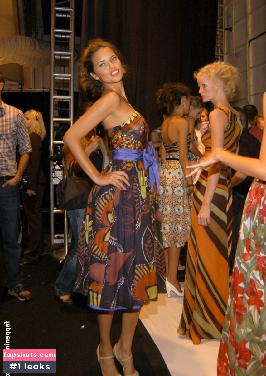 Adriana Lima gallery photo #735
