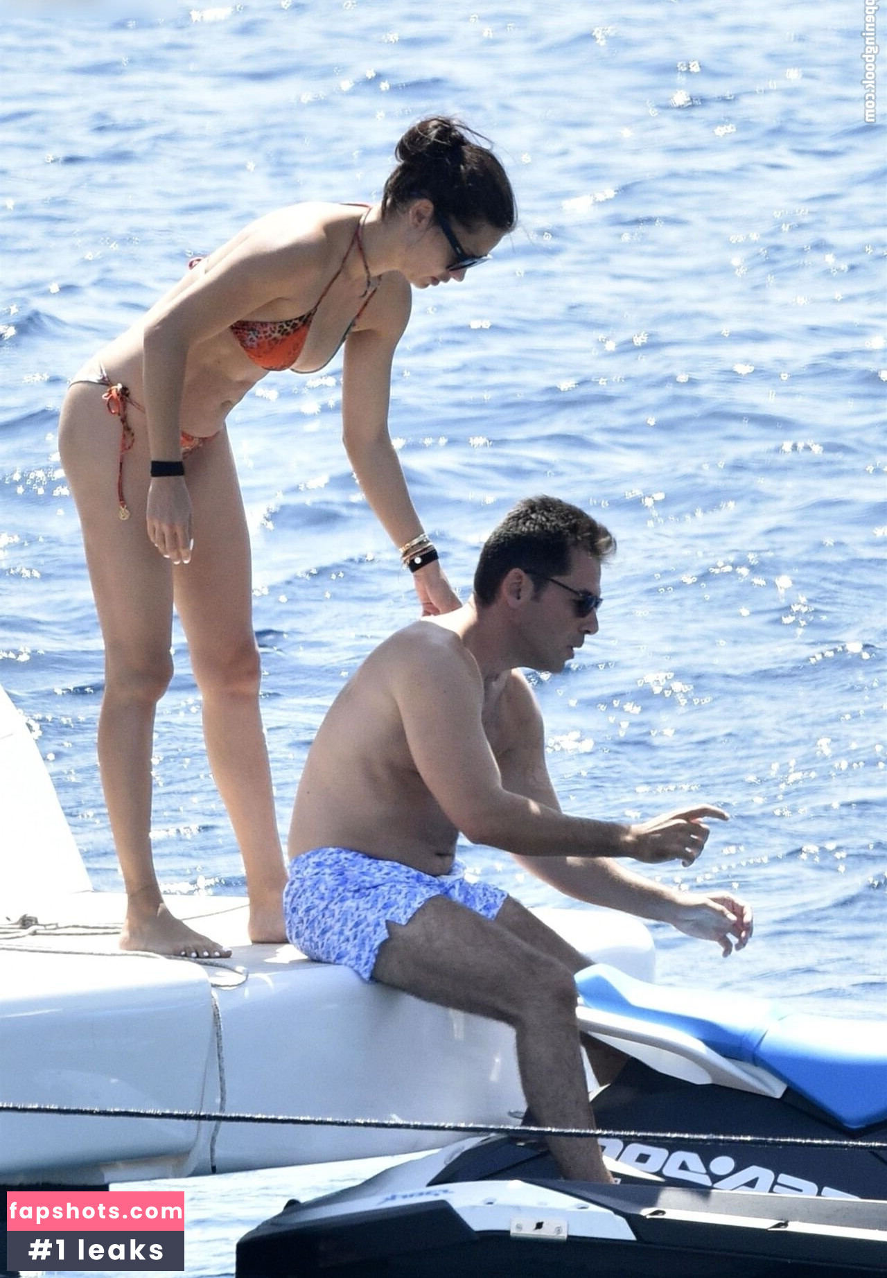 Adriana Lima gallery photo #9