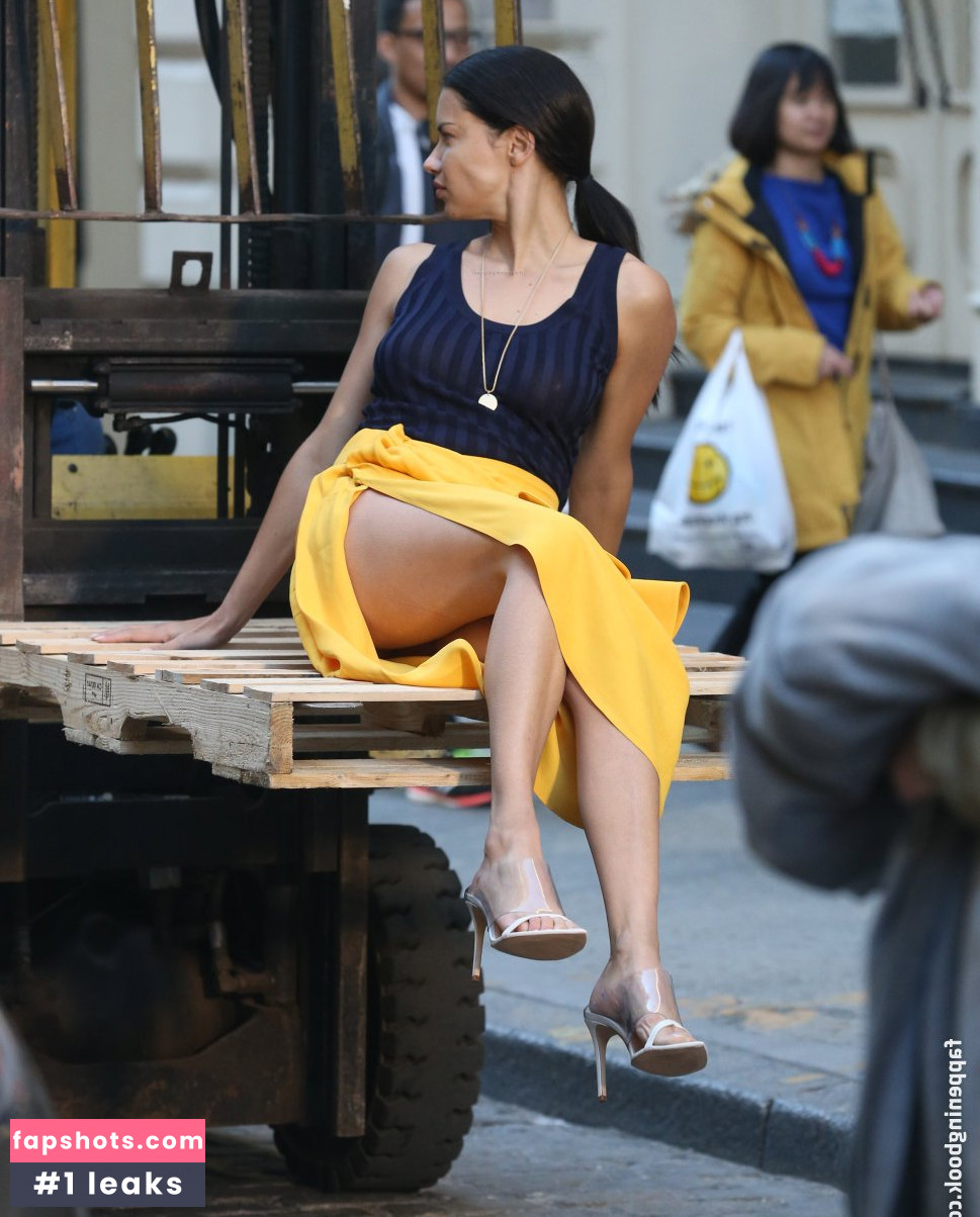 Adriana Lima gallery photo #834