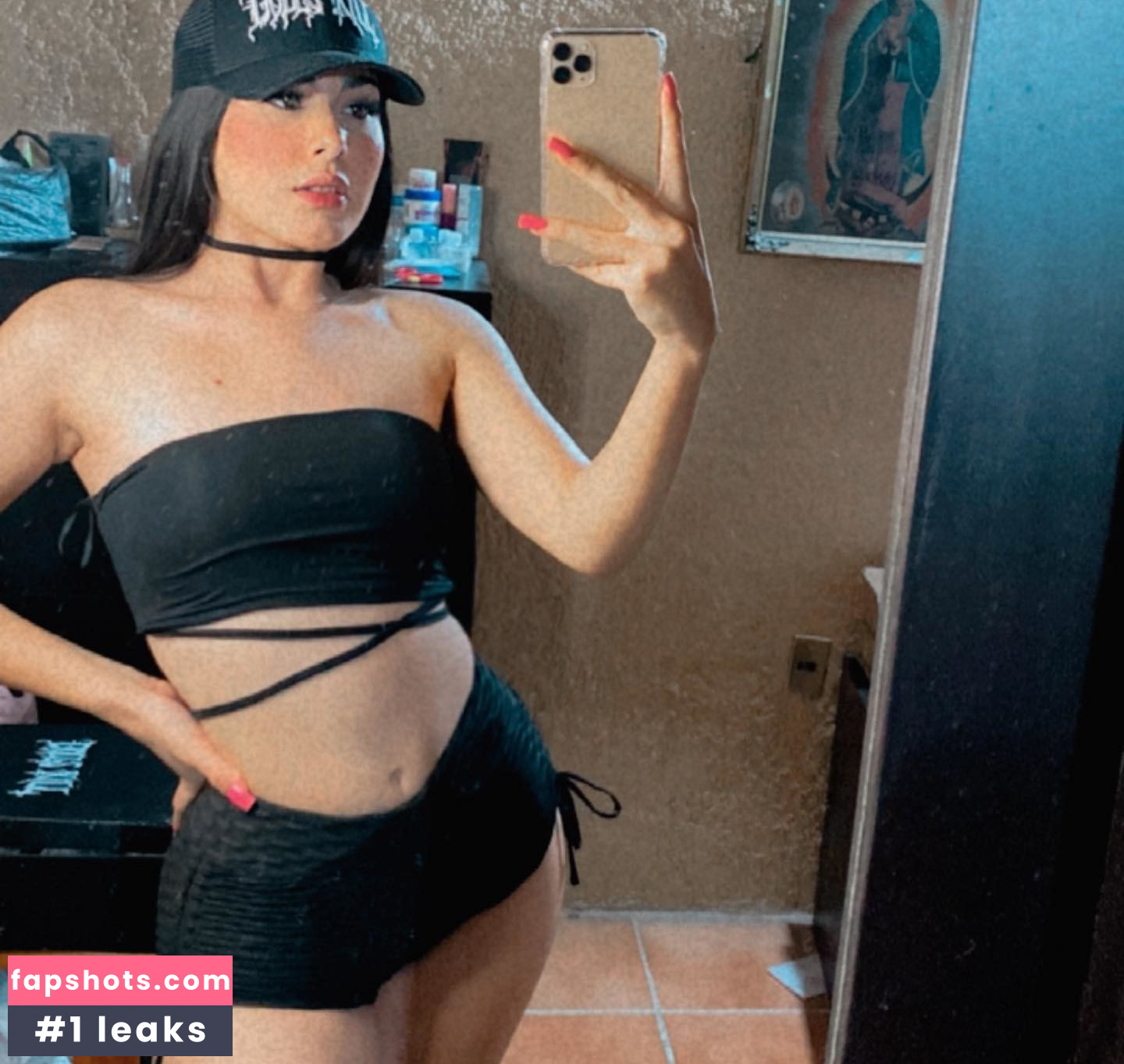 Adriana Olivarez gallery photo #99