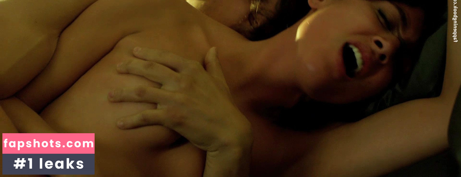 Adriana Ugarte gallery photo #29